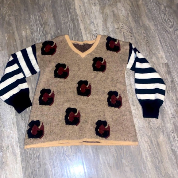 Womens size medium/large printed sweater - Picture 1 of 2
